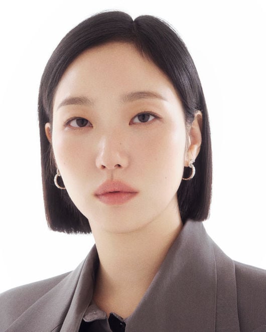 Kim Go-eun Unfazed by 'The Price of Confession' Production ...
