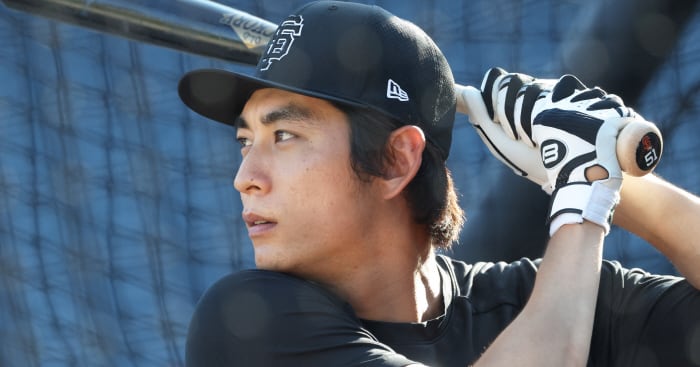 Lee Jung-hoo Reflects on Roller Coaster 2026 Season - 조선일보