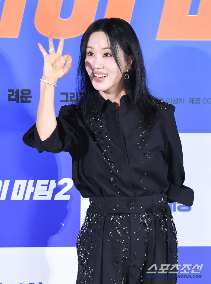 '오케이 마담2' 엄정화 "크루즈 액션? 1편 보다 보는 재미 있을 것" 자신