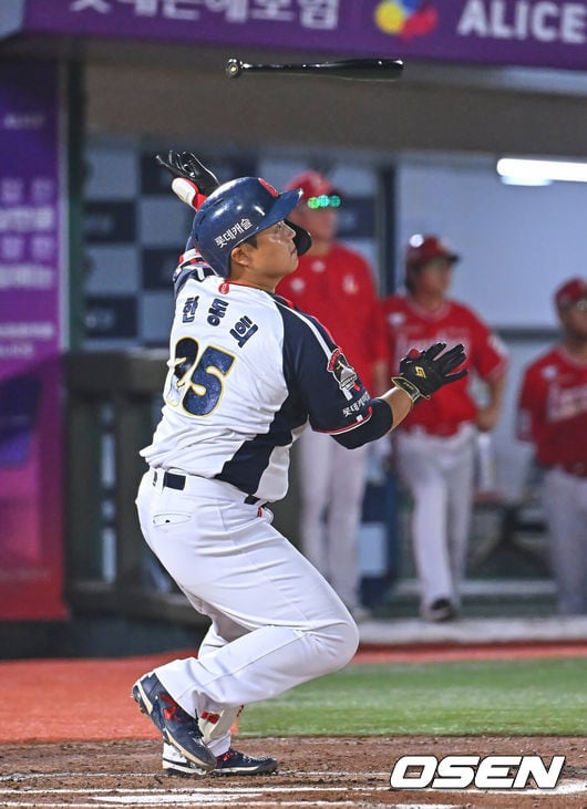 '55G 34승' 롯데 5강 도전 불가능할까…달라진 '4번 타자' 한동희와 함께라면 가능할지도