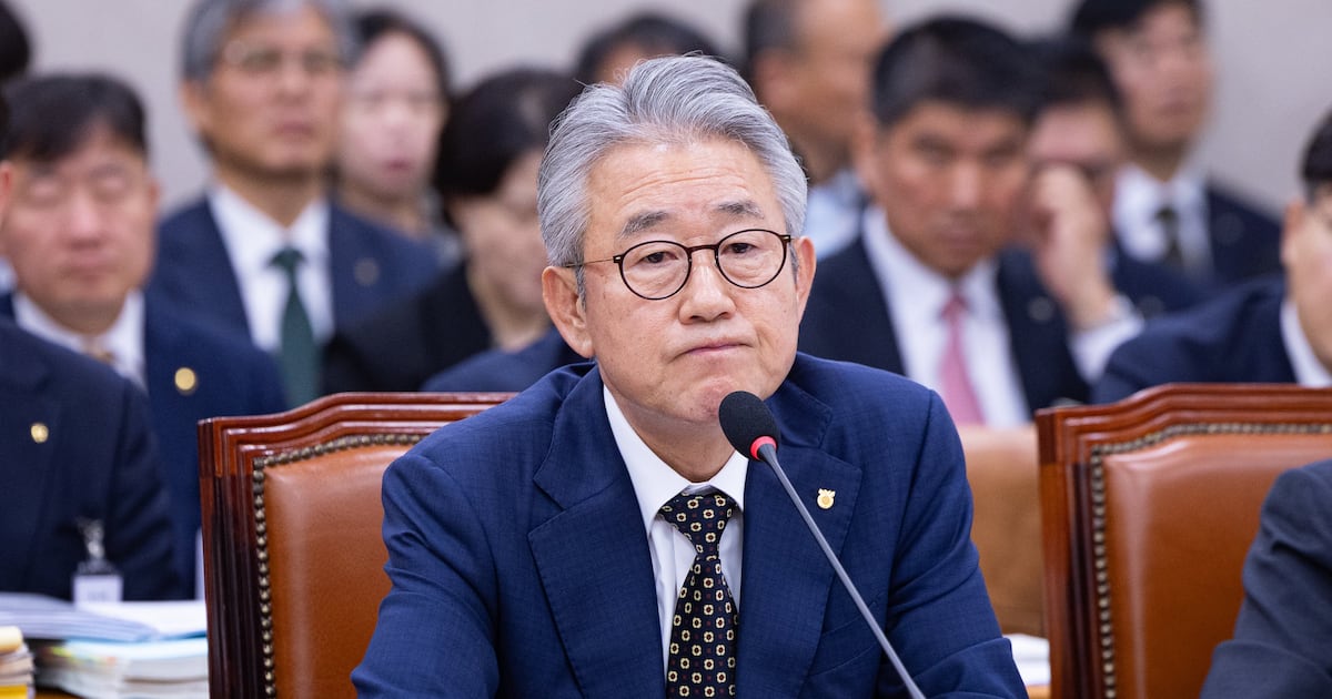 National Agricultural Cooperative Federation Head Kang Ho-dong Faces Third Bribery Summons - 조선일보