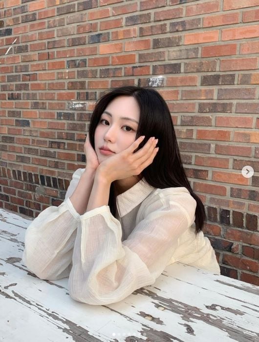 권은빈, 은퇴 발표 후 첫 근황..미소는 없었다