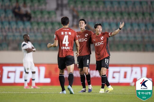 '김민혁 결승골' 부산, 또 이겼다! 김포 2-0 꺾고 수원과 4점 차...'최희원 퇴장' 충남아산은 경남과 1-1 무