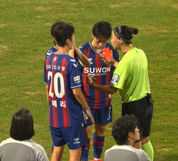 생리하나봐" 심판 발언 실화? 극대노한 지소연...수원FC위민 "구단차원 공식 이의 제기", 여축연맹 "감독관 보고서,각자 입장 명확하게 조사후 조치"