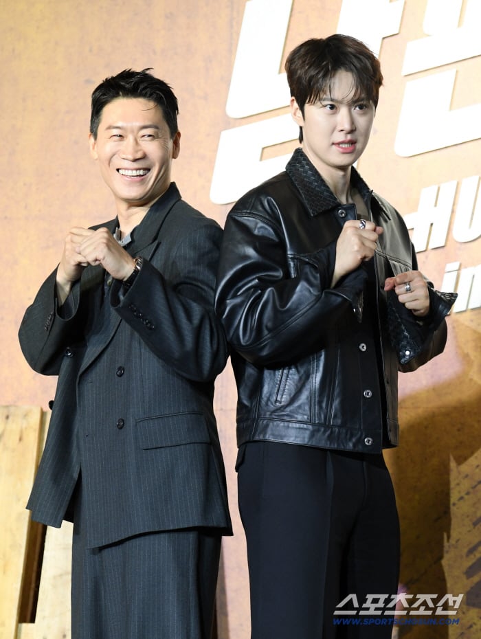 '극한직업' 케미 통했네..진선규X공명 '남편들', 3일 만에 글로벌 TOP 10 비영어 영화 2위