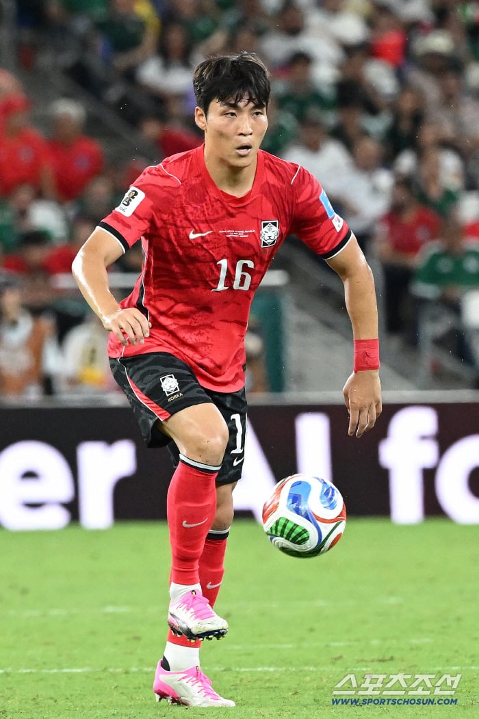 "박진섭 땡큐!" 앉아서 돈 번 中 저장FC, '억대' FIFA 월드컵 출전 보상금 수령에 함박웃음
