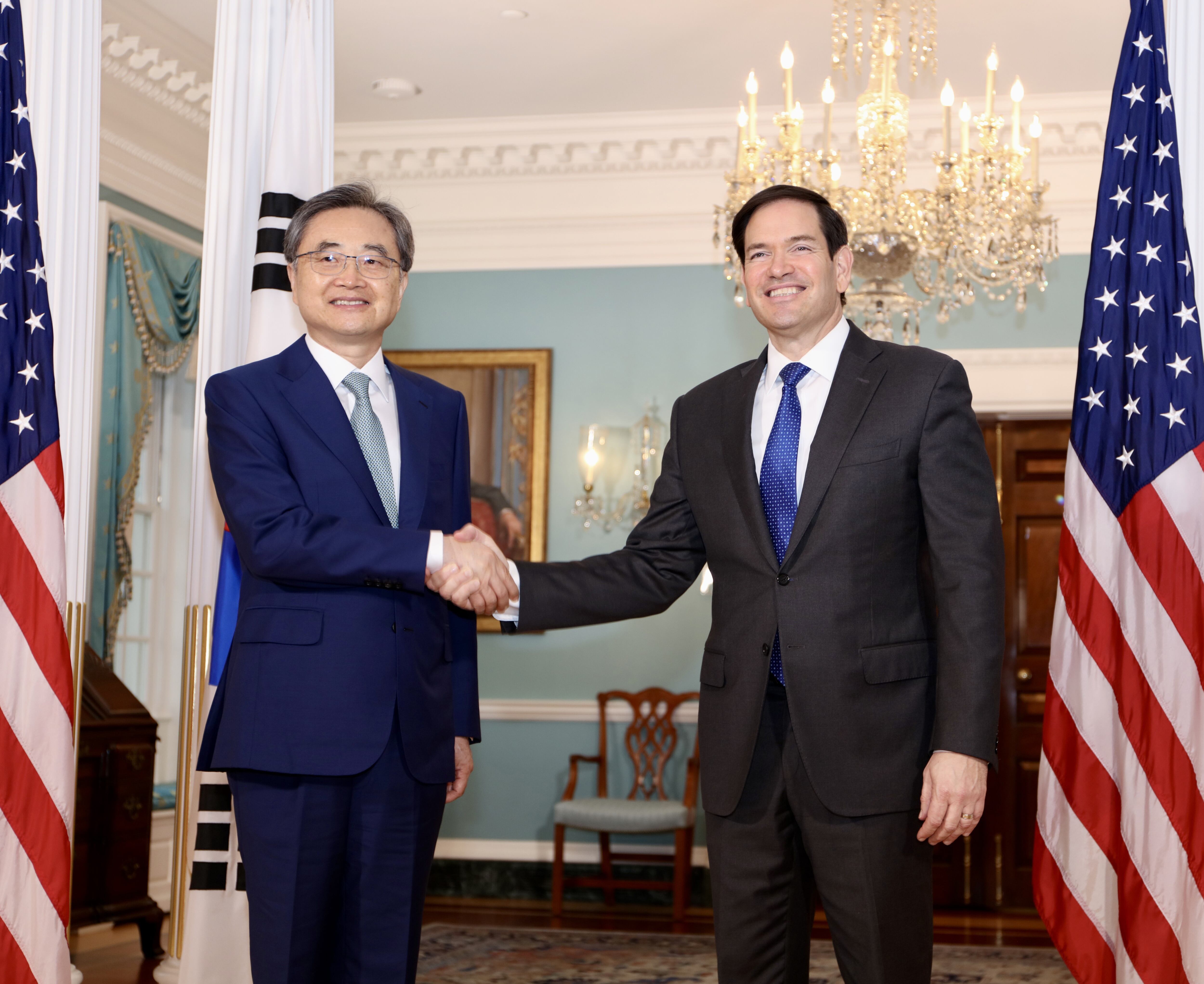 조현 외교부 장관(왼쪽)과 마코 루비오 미 국무장관/뉴스1