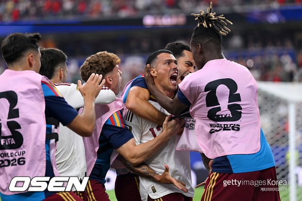 ‘오야르사발+포로 연속골’ 스페인, 2-0으로 달아났다…침묵의 프랑스, 음바페도 부진(후반 진행중)