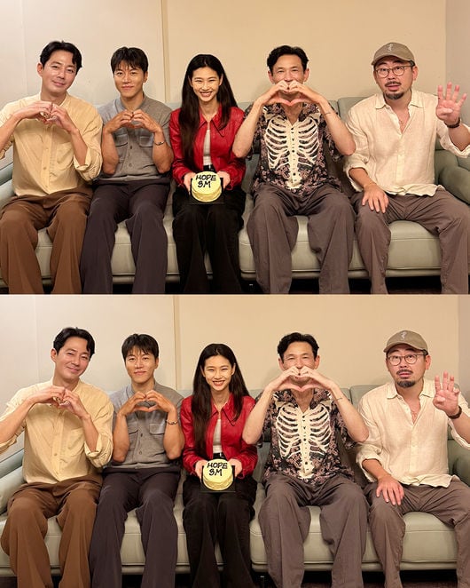 '호프' 개봉 11일 만에 300만 돌파..올해 최단기 흥행 속도