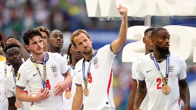England Wins 3rd Place in 10-Goal Thriller