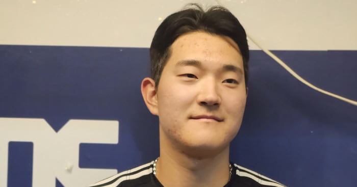 Moon Jung-bin's 5 RBIs Lead LG Twins to Fourth Straight Win - 조선일보