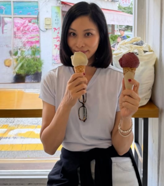 "'50대 맞아?' ‘장동건♥’ 고소영, 대저택 놔두고 나들이..20대 기죽인 동안 미모