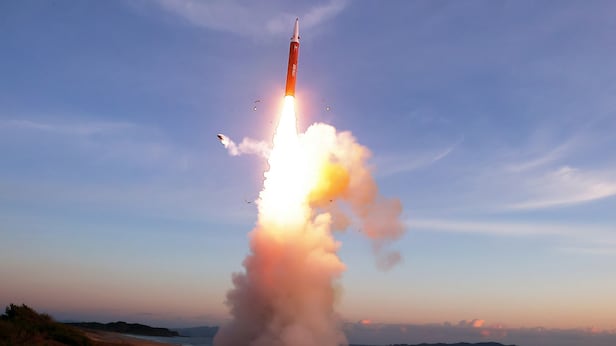 北, 지뢰 사과 대신 미사일 도발