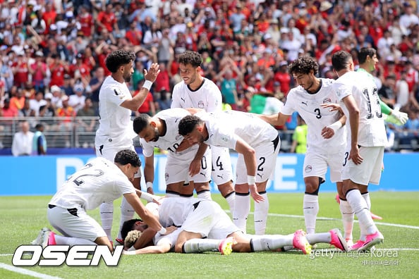 ‘살라 환상적인 어시스트 작렬’ 이집트, 벨기에에 1-0 리드 잡았다(전반종료)
