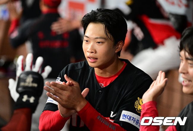 베스트 퍼포먼스상 도전…"TV로만 본 무대" 첫 올스타전 박재현, 멀티히트로 팬들 응원에 보답하다