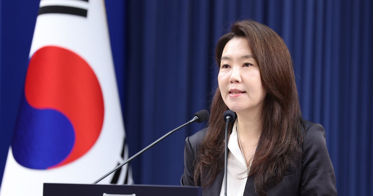 Presidential office spokesperson Kang Yu-jung speaks on the Kim Seung-won petition controversy