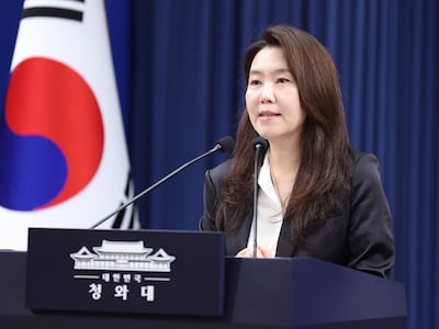 靑 “김승원 탄원서 의혹은 가십… 대답할 책임·의무 없다”