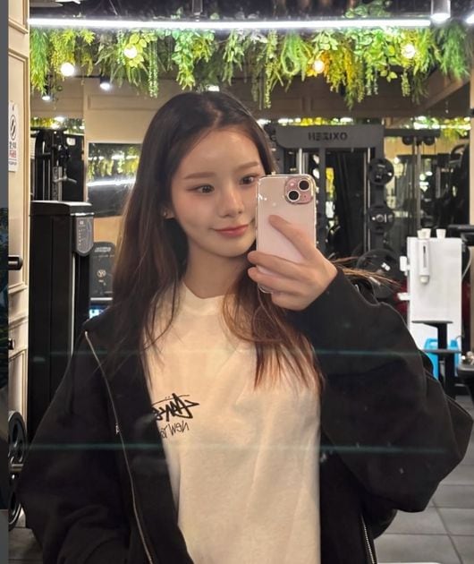 맹승지, 12년만 성형 고백하더니 시술 부작용.."볼패임 생겼다"