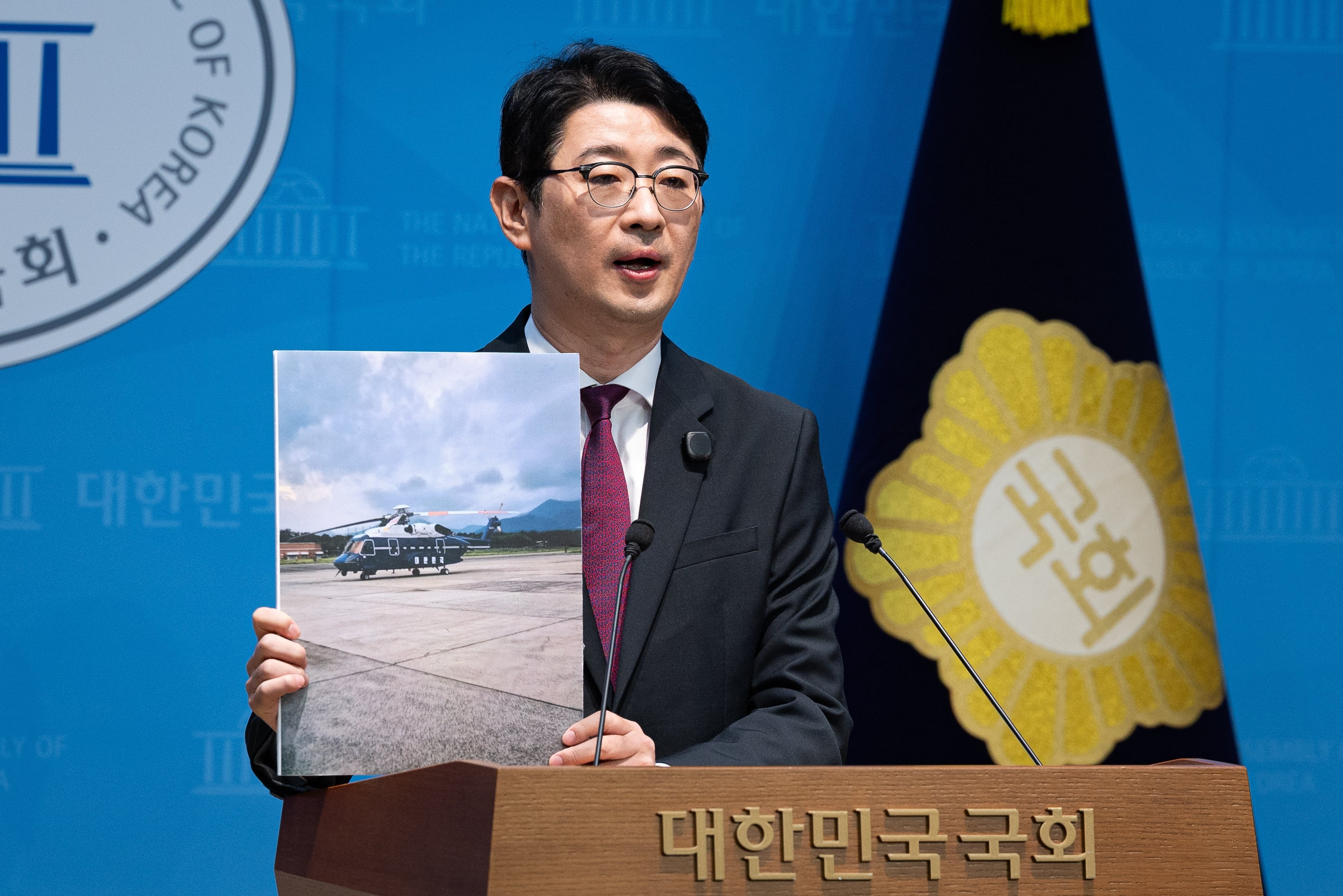 주진우, 李대통령 부부 고발 “황제골프 진실 밝혀야”