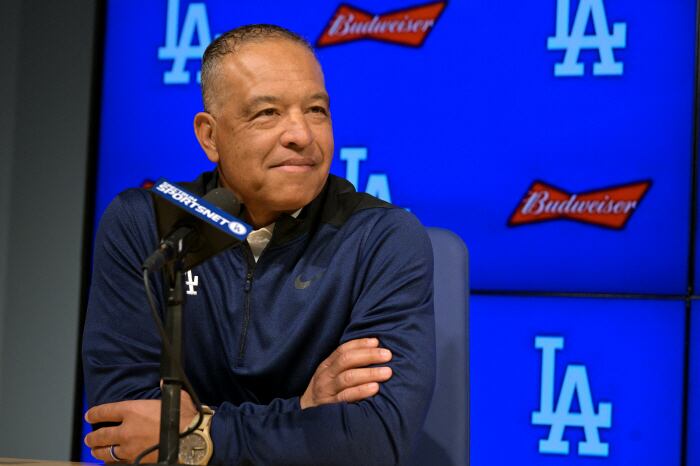 Jan 21, 2026; Los Angeles, CA, USA; Los Angeles Dodgers manager Dave Roberts (30) answers questions during a news conference at Dodger Stadium. Mandatory Credit: Jayne Kamin-Oncea-Imagn Images<저작권자(c) 연합뉴스, 무단 전재-재배포, AI 학습 및 활용 금지>