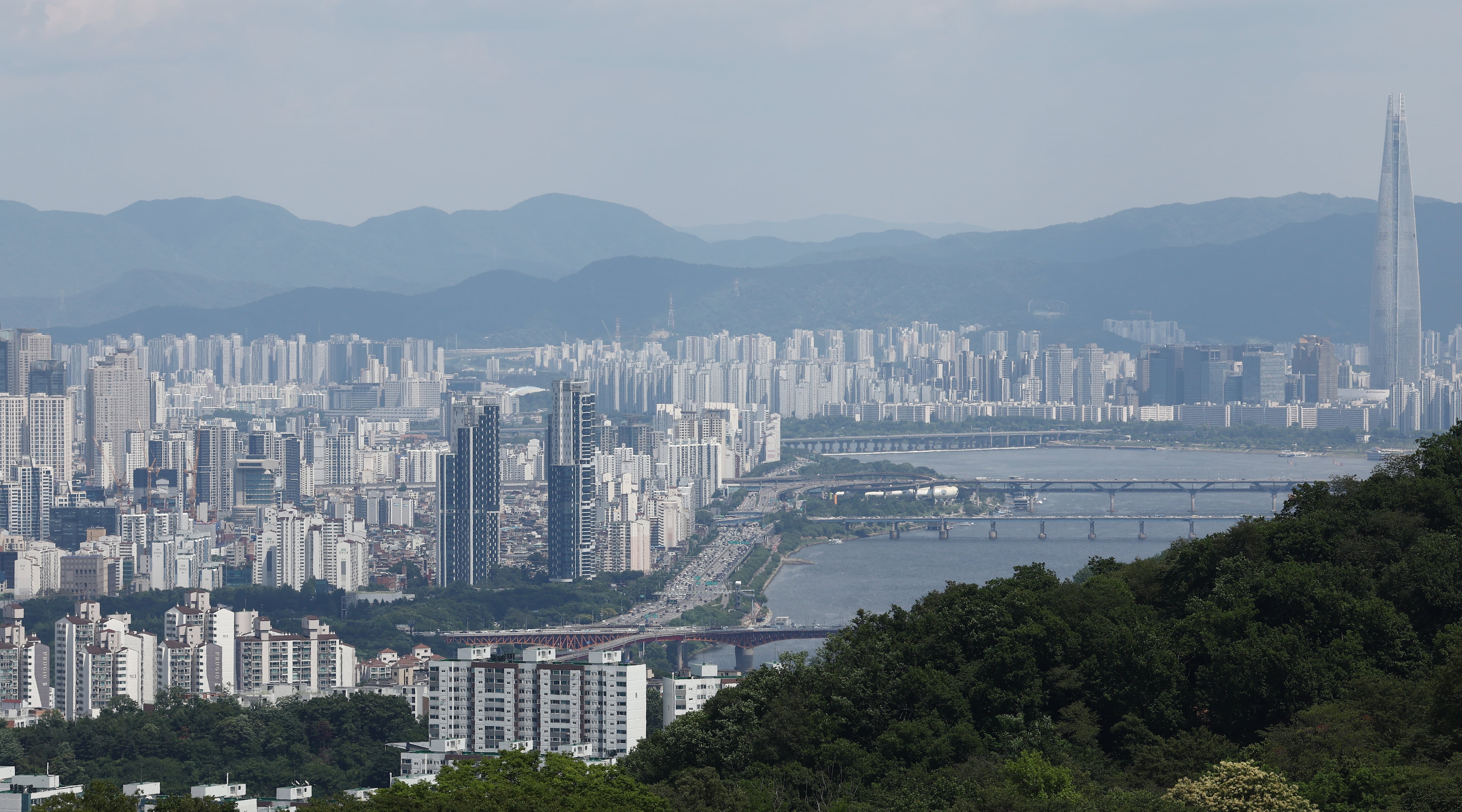 규제지역 비거주 1주택자 전세대출 5조… 금융당국, 규제 칼 빼드나