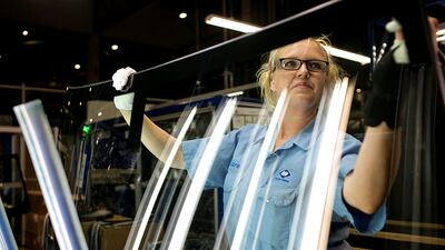 ไธญ ์ ๋ฆฌ ๊ณต์ฅ์ด ์คํ์ด์ค์ ๋ค์ด์์, ็พ ๊ธฐ์
๋ค ์ค์ค์ด ๋ฌธ ๋ซ์๋ค