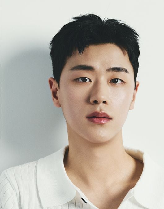 최준혁, 콘셉트 화보 공개..'소년+세련美' 폭넓은 매력