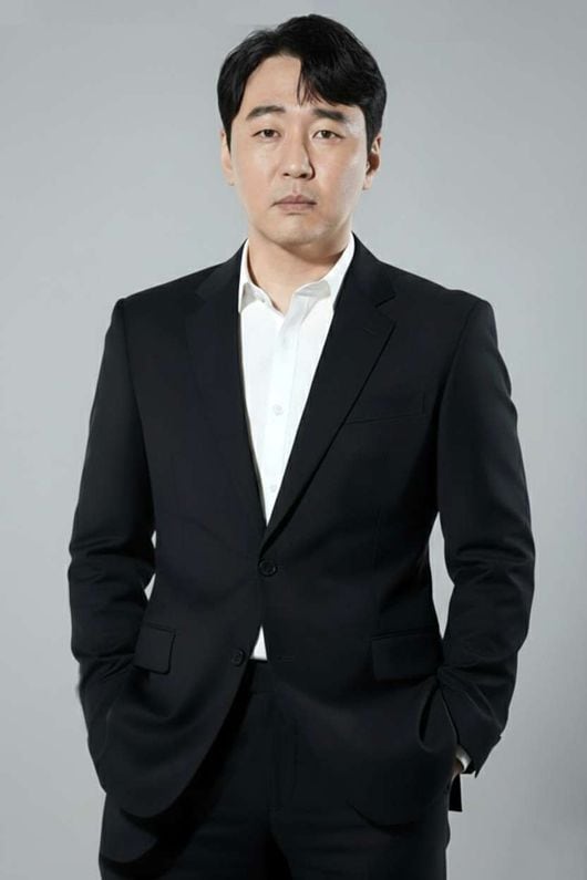 김건호, ‘그대에게 드림’서 냉철한 방송국 CP 변신..첫방 눈도장