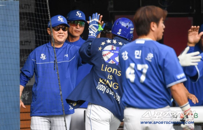 '모처럼 활짝 웃었다' 1회부터 터진 디아즈 스리런포...스윕 위기 삼성 구한 한 방에 박진만 감독도 미소