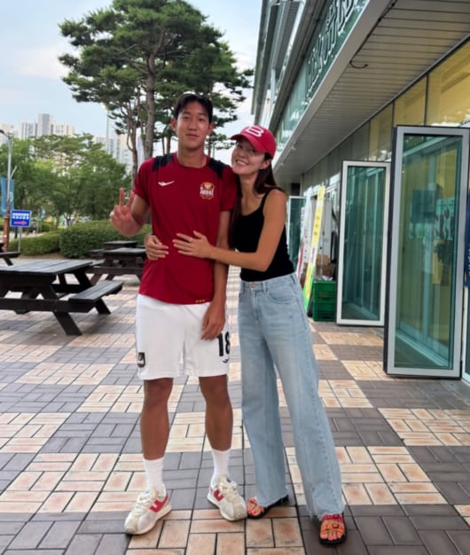 김성은♥정조국 子, 훈남미 폭발..아빠 피지컬에 엄마 미모 장착