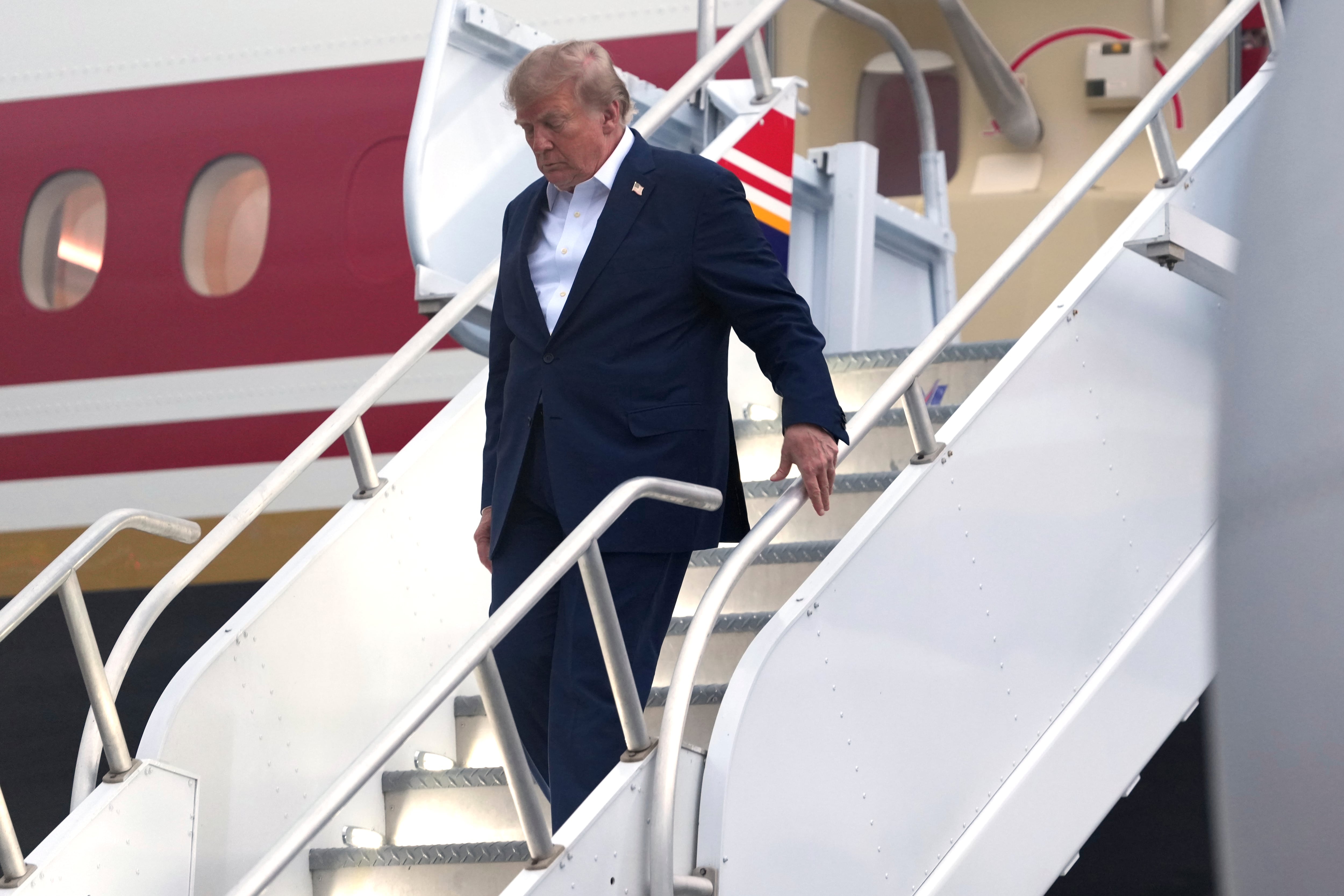 トランプ大統領、対ロ制裁「米国と世界に良い決定」