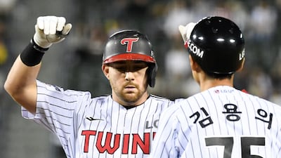 9일 잠실구장에서 열린 LG와 SSG의 경기. 5회말 무사 1,2루 LG 오스틴이 안타를 날린 뒤 환호하고 있다. 잠실=박재만 기자 pjm@sportschosun.com/2026.06.09/