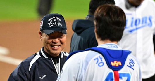 KBO Nurtures Next Catchers in Specialized Middle School Camp - μ‘°μ μΌλ³΄