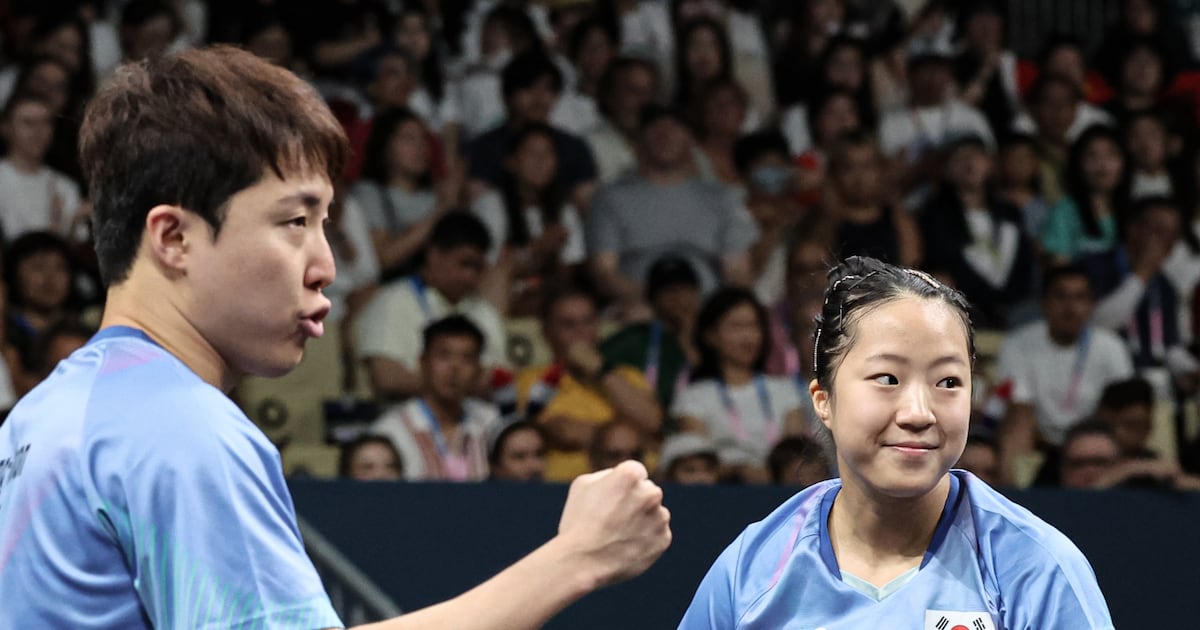 혼합복식 준결승 결승 진출 소식을 전한 기사 대표 이미지