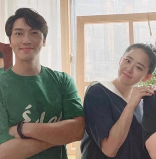 '깜짝 결혼' 문근영, SBS '우리들의 발라드2' 합류…첫 여배우 '탑백귀'