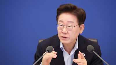 李 “제3자 뇌물죄, 정리해야... 공익기부도 걸면 걸린다”