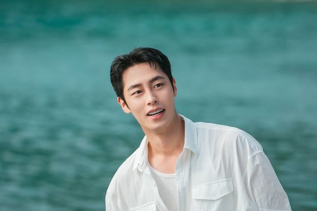 이재욱, ‘닥터 섬보이’로 입증한 ‘로코 장인’ 진가