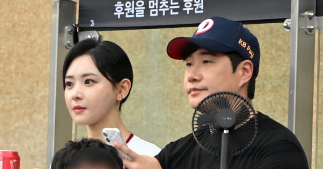 Bae Sung-jae and Kim Da-young Becoming Parents - 조선일보