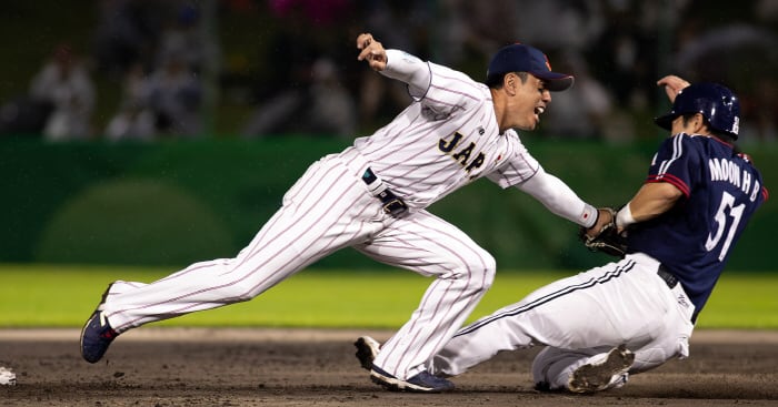 South Korea's Six Sacrifice Bunts vs Japan's Zero in Asian Games Final - 조선일보