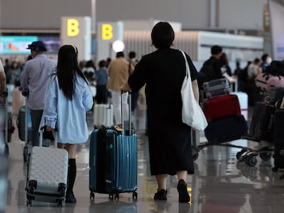 8월 온라인쇼핑 24.2조원...휴가철·스마트폰 신제품 효과에 전년 대비 7.3% 증가