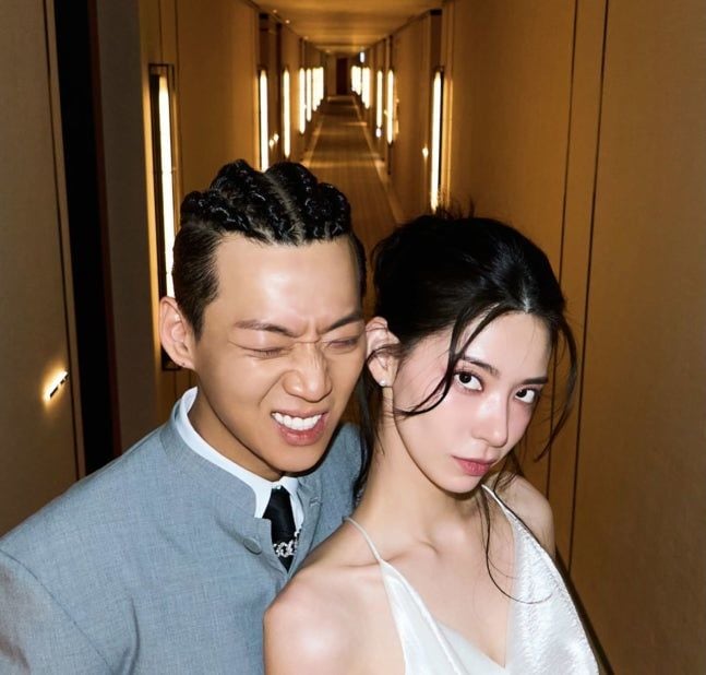 양홍원 결혼 5일만 불륜 의혹…아내 원현주와 SNS '언팔' 썸네일