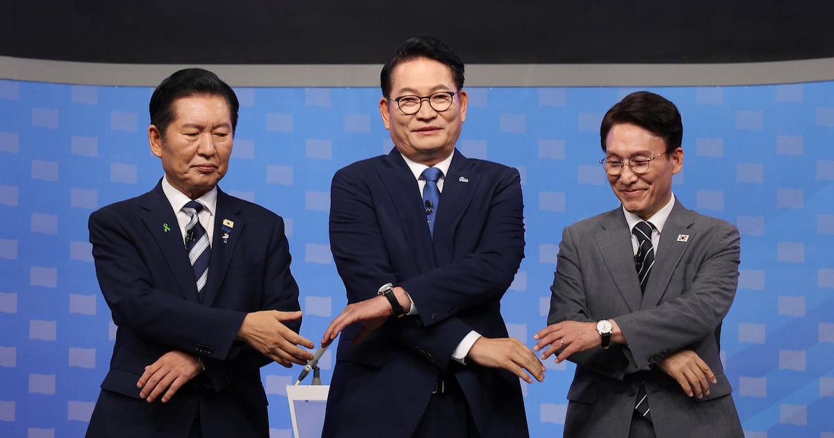 Democratic Party leadership candidates at the final TV debate before the national convention