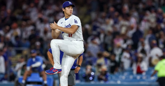 Shohei Ohtani lặng lẽ thử nghiệm toàn bộ loại ném giữa nghi ngờ về khả năng trở lại