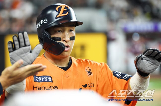 14일 대전 한화생명볼파크에서 열린 한화 이글스와 키움 히어로즈의 경기. 4회말 2사 만루 한화 손아섭이 폭투를 틈타 득점하고 있다. 대전=박재만 기자 pjm@sportschosun.com/2025.09.14/