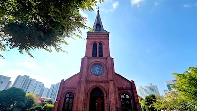 역사와 순교, 서민의 삶이 함께 숨 쉬는 한국 최장수 성당
