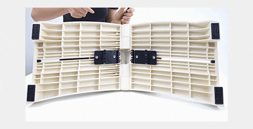 고무의 장력으로 근육에 자극을 주는 방식이다. /슬라힙