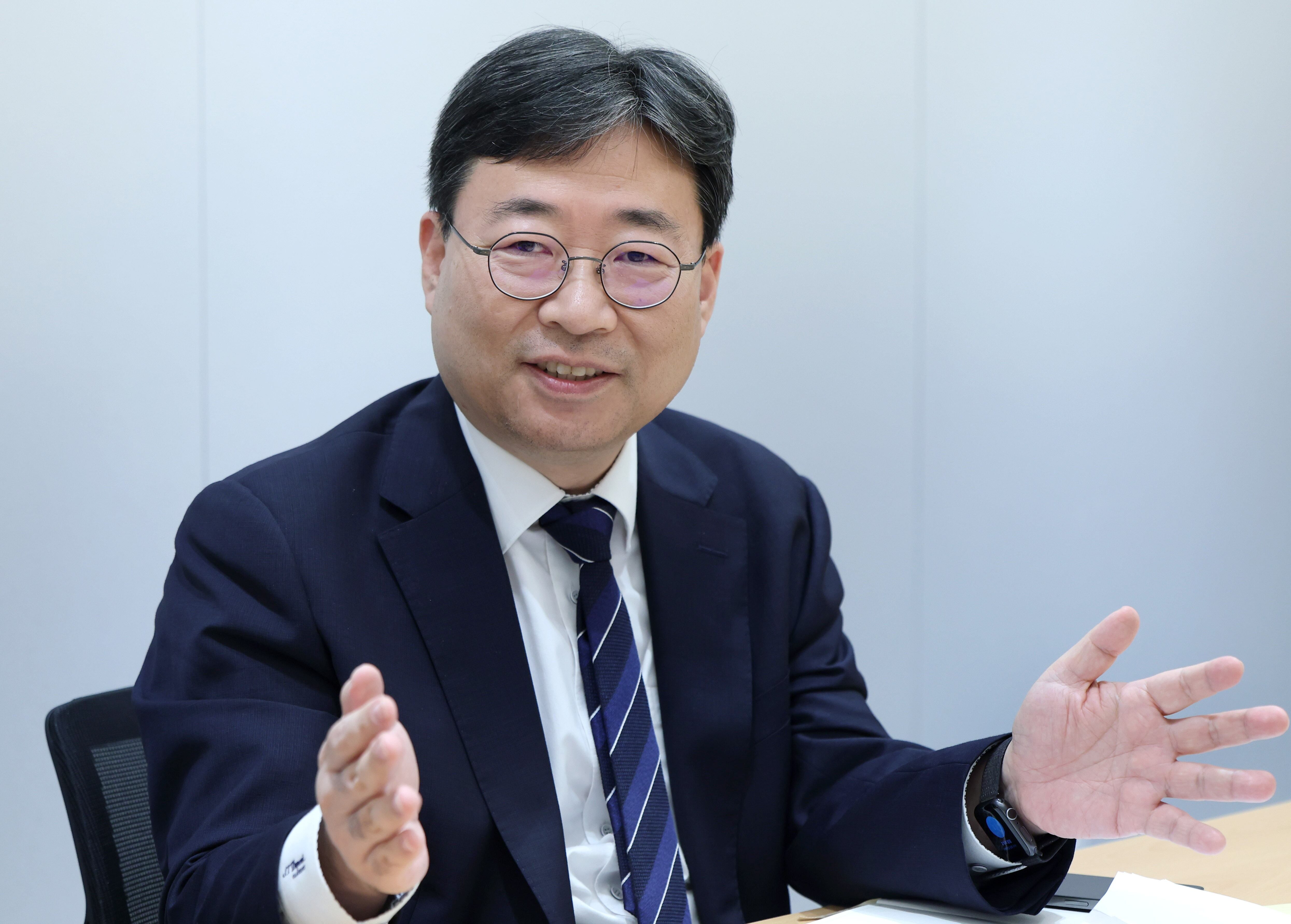 하준경 靑 경제수석 “메가 프로젝트, 박정희 시대 산업화 규모… 총수들도 고마워해”