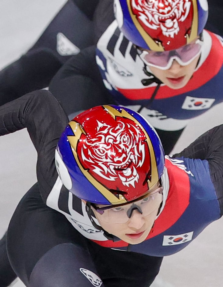 2026 밀라노·코르티나담페초 동계 올림픽 개막식을 앞두고 밀라노 쇼트트랙 최민정이 훈련에 임하고 있다. 밀라노=장련성 기자