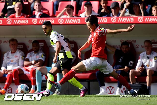 ‘이재성 부상 복귀’ 마인츠, GK 퇴장으로 BVB에 0-2 패배…리그 13위 ‘제자리 걸음’ – 폰테크 달인