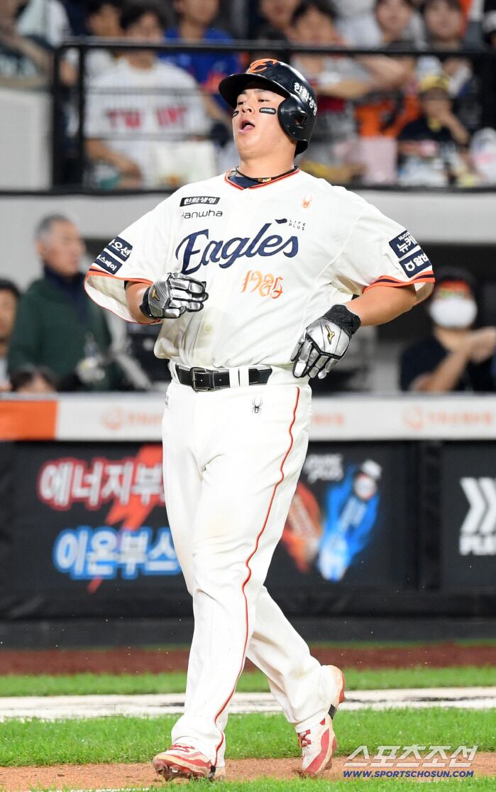 ’32HR 거포’ 명품 표정 연기에 ‘우승 포수’도 당했다…”원래 연기를 좀 잘해요” – 출장용접